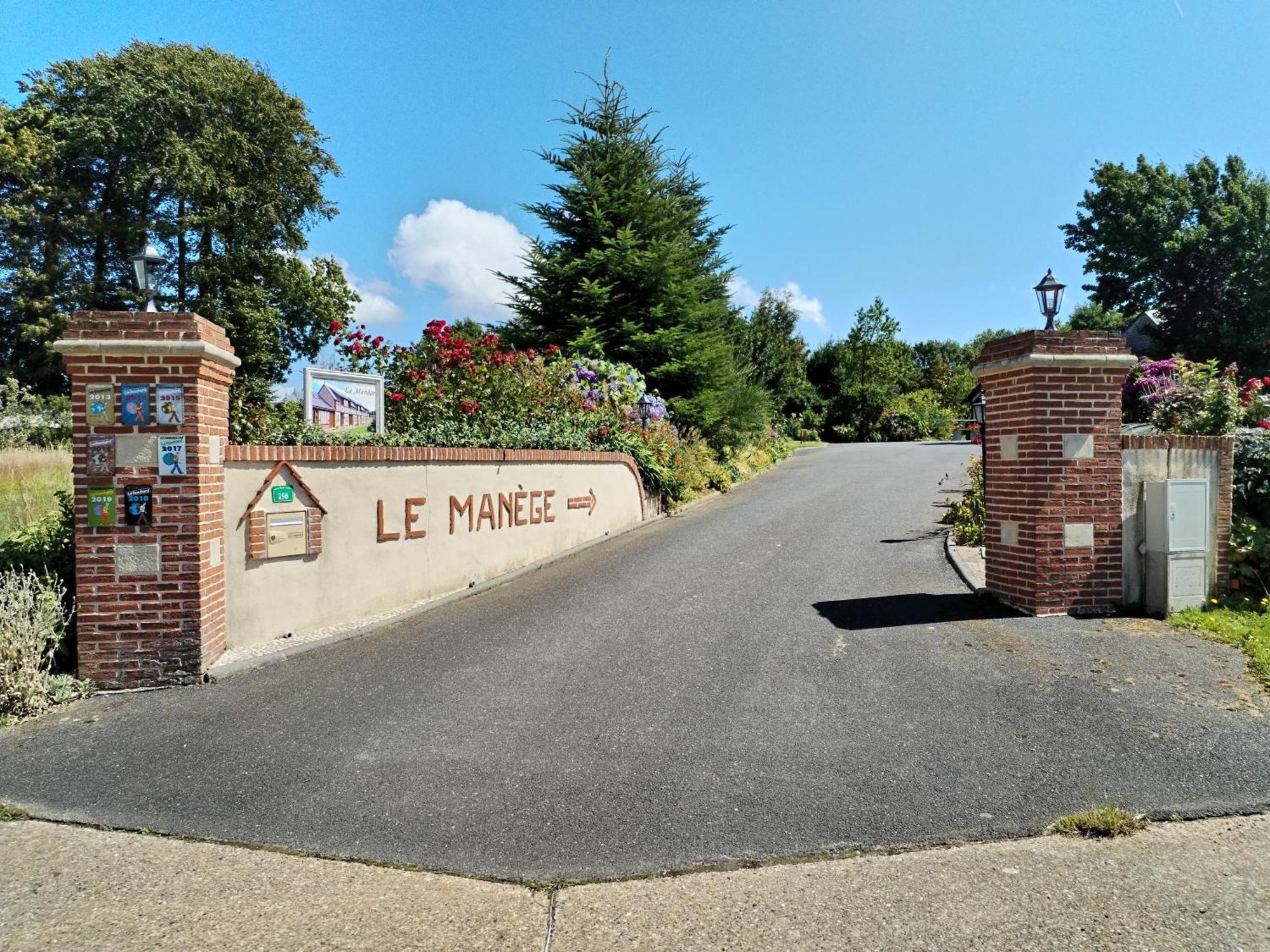 Hotel Le Manege Gite Le Tilleul Sainte-Marie-au-Bosc Esterno foto